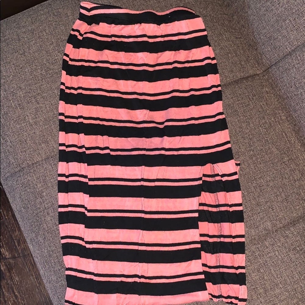 Long Stripped Skirt